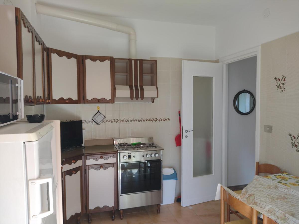 Casa Fronte Mare Apartment เวนติมิญา ภายนอก รูปภาพ