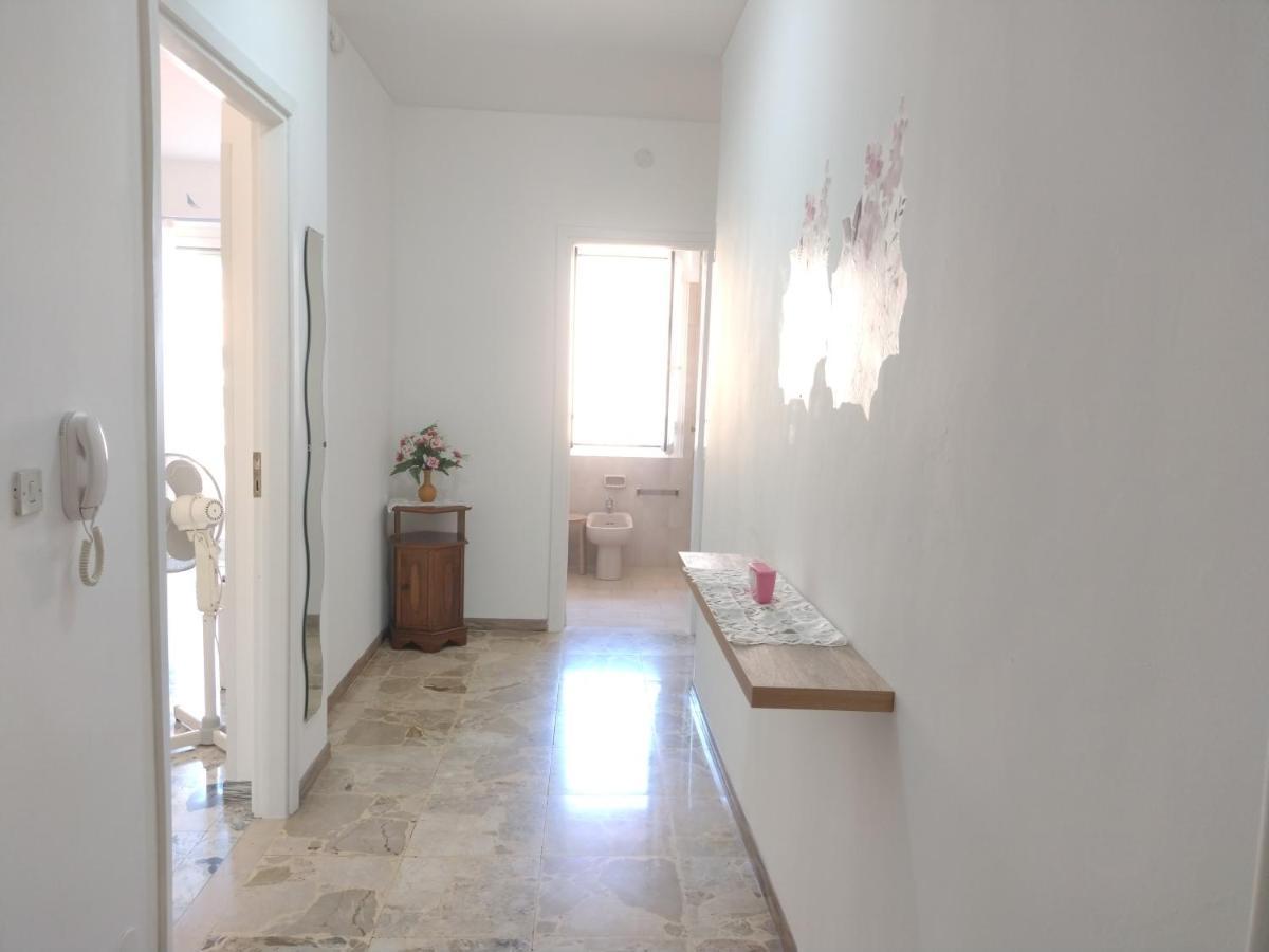Casa Fronte Mare Apartment เวนติมิญา ภายนอก รูปภาพ