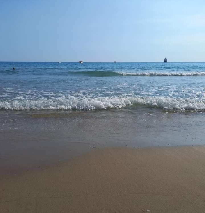 Casa Fronte Mare Apartment เวนติมิญา ภายนอก รูปภาพ